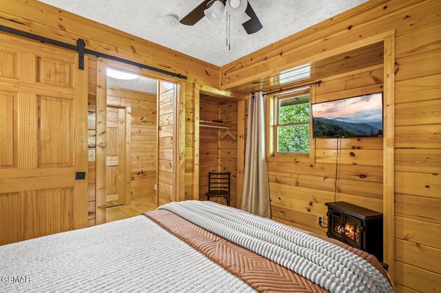 2157 Red Bud Road, Sevierville, TN 37876