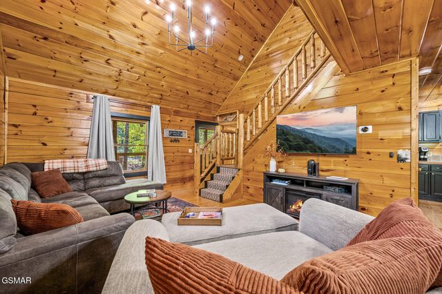 2157 Red Bud Road, Sevierville, TN 37876