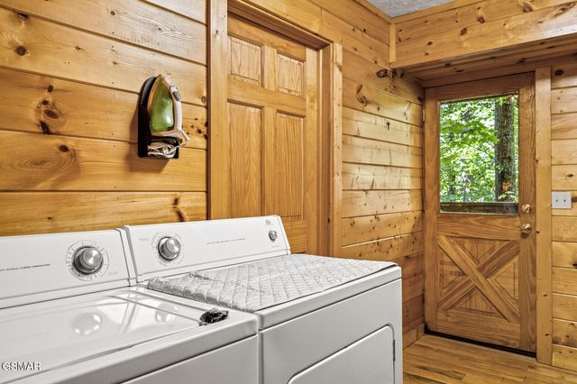 2157 Red Bud Road, Sevierville, TN 37876