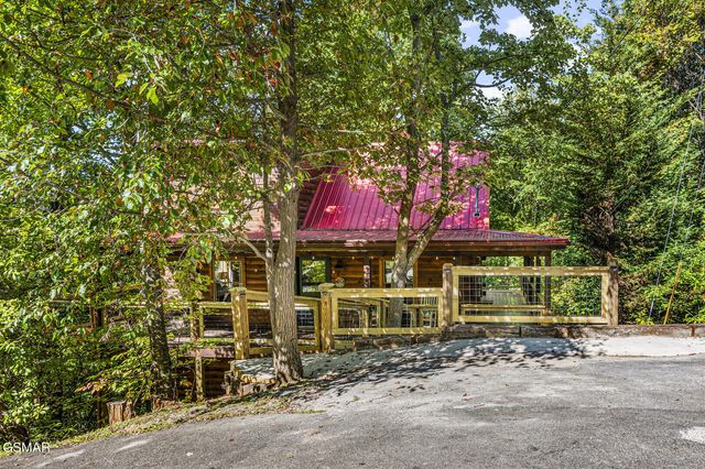 2157 Red Bud Road, Sevierville, TN 37876