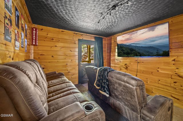 2157 Red Bud Road, Sevierville, TN 37876