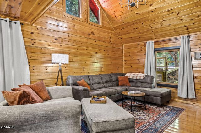 2157 Red Bud Road, Sevierville, TN 37876