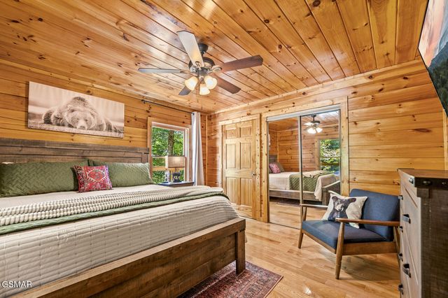 2157 Red Bud Road, Sevierville, TN 37876