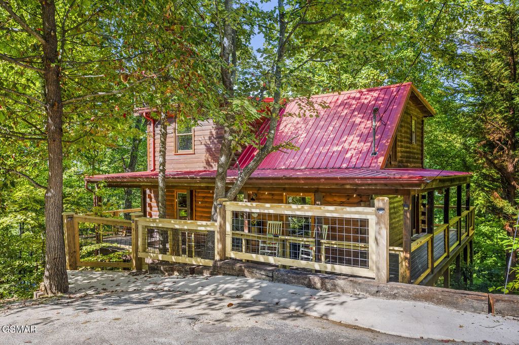 2157 Red Bud Road, Sevierville, TN 37876