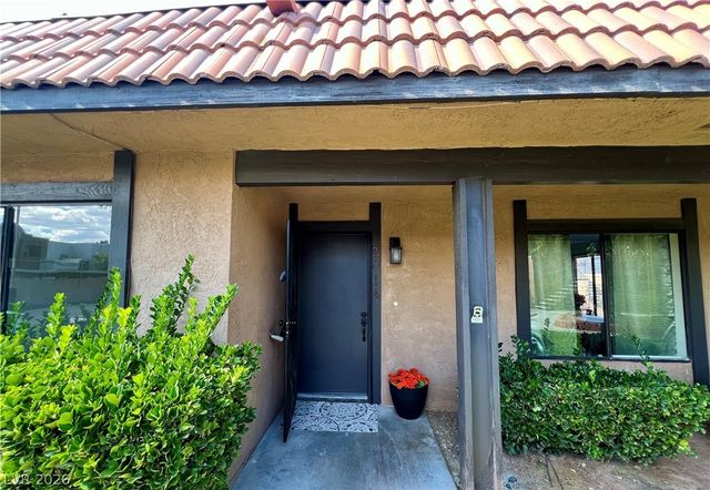301 Misty Isle Lane A, Las Vegas, NV 89107