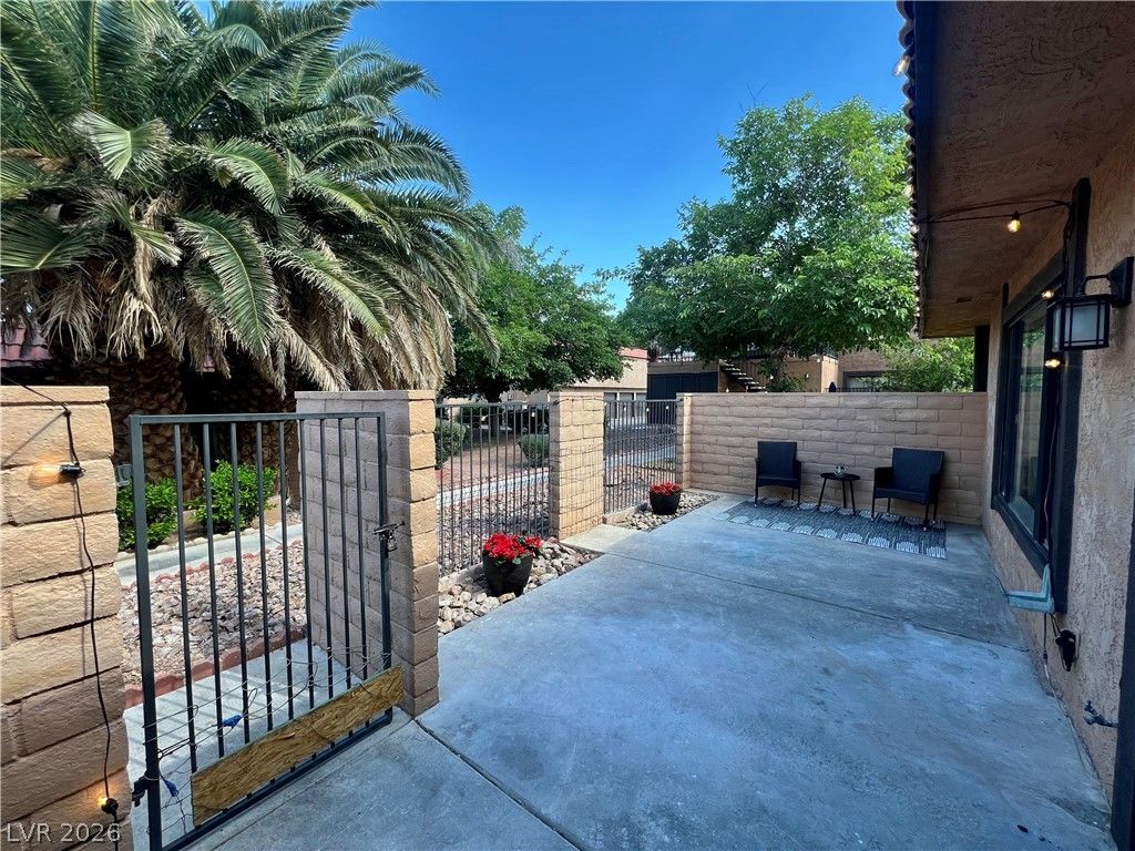 Image 9 of property listing at 301 Misty Isle Lane A, Las Vegas, NV 89107