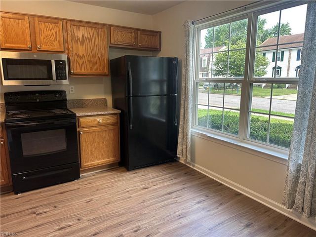 2416 Casey CT, Virginia Beach, VA 23454