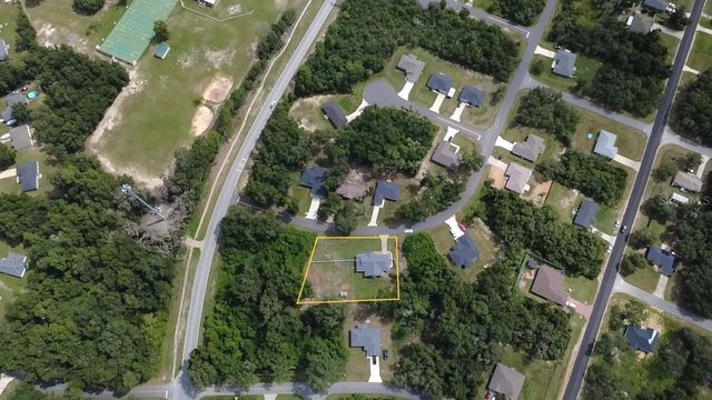 10 EMERALD TRAIL, Ocala, FL 34472