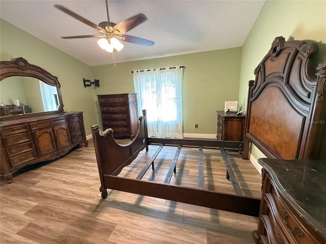 10 EMERALD TRAIL, Ocala, FL 34472