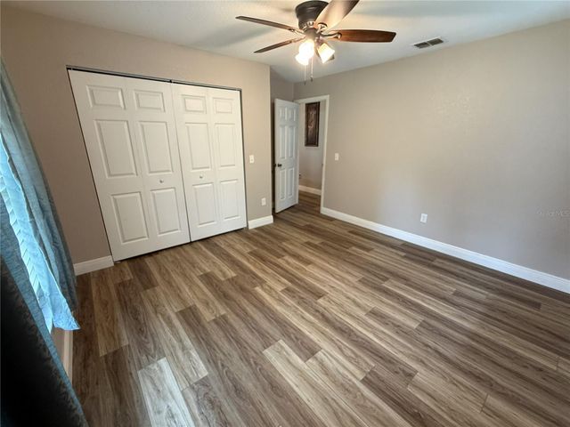 10 EMERALD TRAIL, Ocala, FL 34472