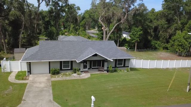 10 EMERALD TRAIL, Ocala, FL 34472
