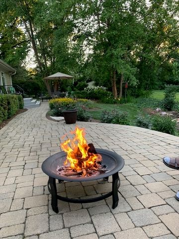 570 Hillside Court, Barrington, IL 60010