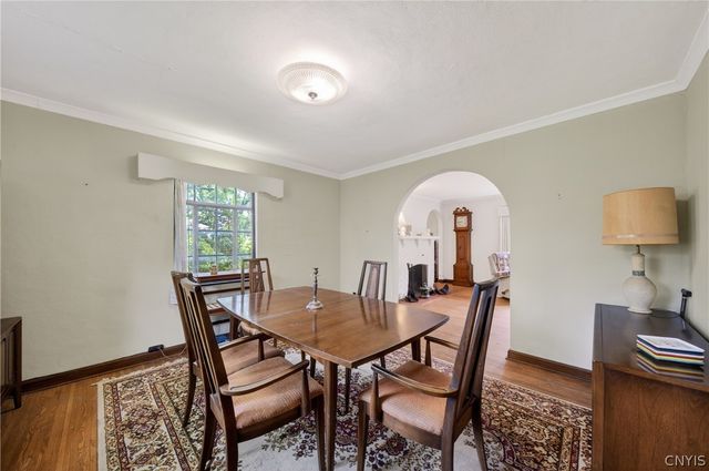 307 Demong Dr, Syracuse, NY 13214
