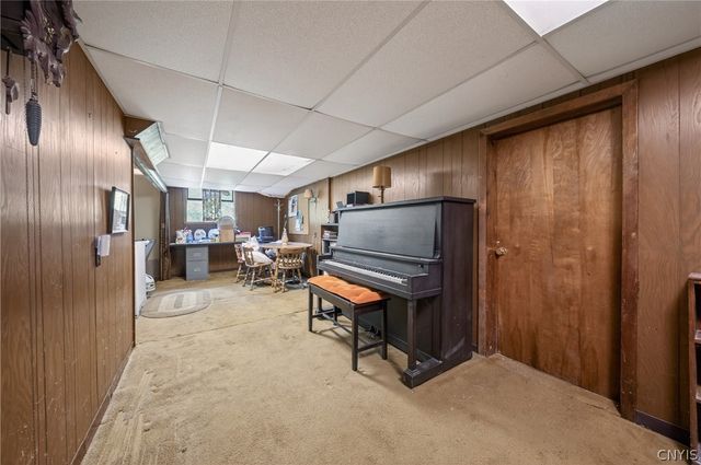 307 Demong Dr, Syracuse, NY 13214