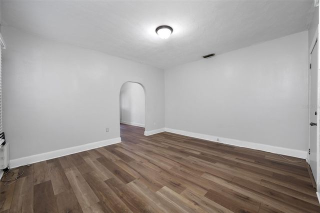 2208 N LINCOLN AVENUE, Tampa, FL 33607