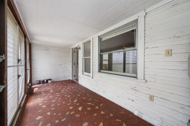 2208 N LINCOLN AVENUE, Tampa, FL 33607