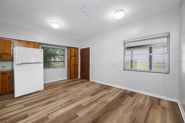 2208 N LINCOLN AVENUE, Tampa, FL 33607