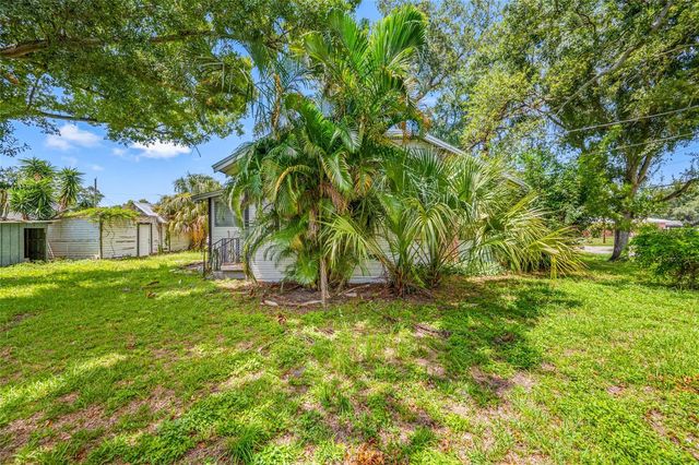 2208 N LINCOLN AVENUE, Tampa, FL 33607