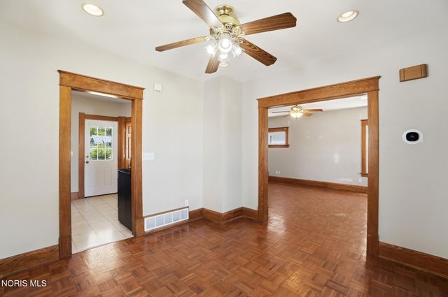 2668 Sherbrooke Road, Toledo, OH 43606
