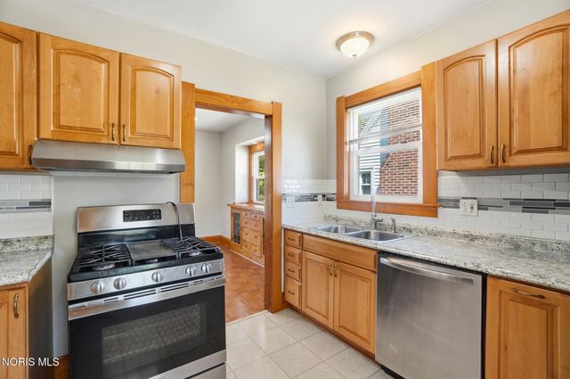 2668 Sherbrooke Road, Toledo, OH 43606
