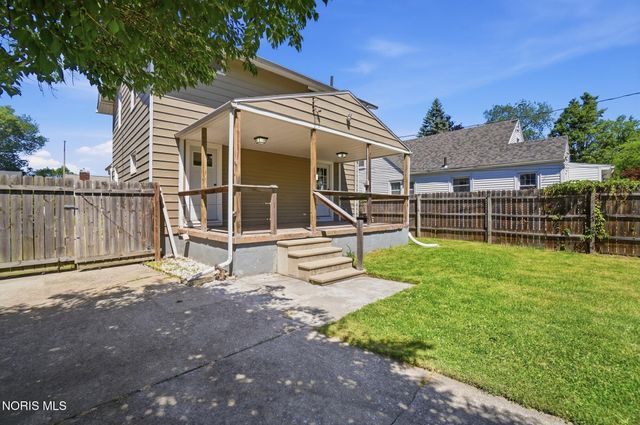 2668 Sherbrooke Road, Toledo, OH 43606