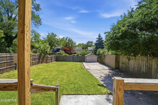 2668 Sherbrooke Road, Toledo, OH 43606
