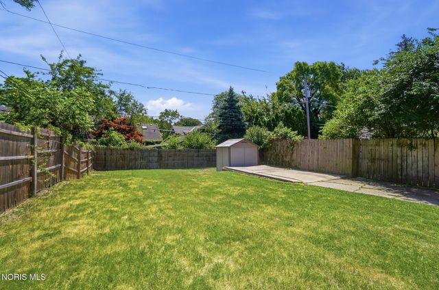 2668 Sherbrooke Road, Toledo, OH 43606