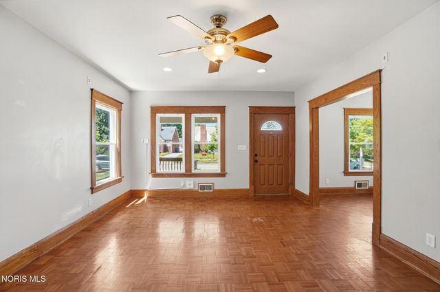 2668 Sherbrooke Road, Toledo, OH 43606