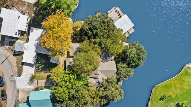 1880 Purple Sage LN, Kingsland, TX 78639