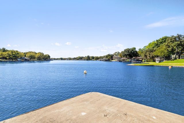 1880 Purple Sage LN, Kingsland, TX 78639