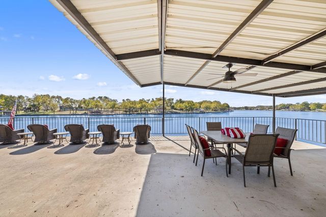 1880 Purple Sage LN, Kingsland, TX 78639