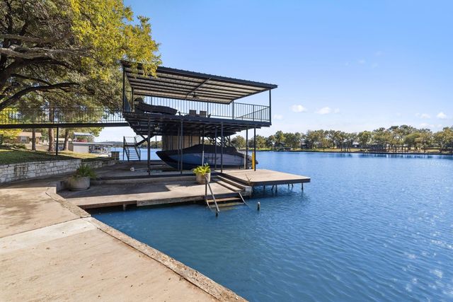 1880 Purple Sage LN, Kingsland, TX 78639