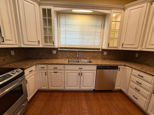 2087 S Church, Reedley, CA 93654