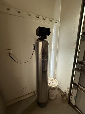 2087 S Church, Reedley, CA 93654