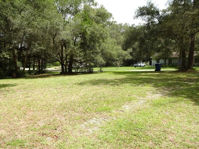 217 Catalonia AVENUE, De Leon Springs, FL 32130