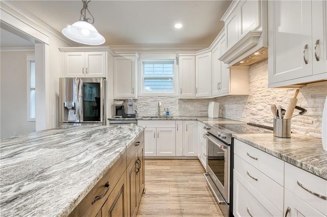 1020 Hitchens LN, Williamsburg, VA 23188