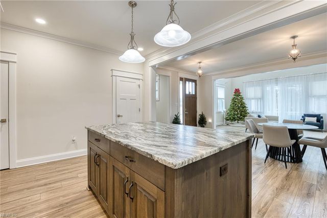 1020 Hitchens LN, Williamsburg, VA 23188