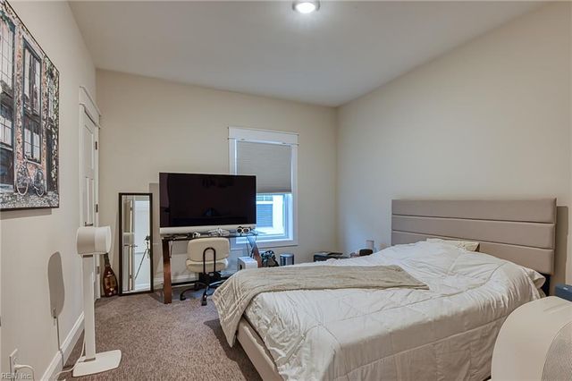 1020 Hitchens LN, Williamsburg, VA 23188