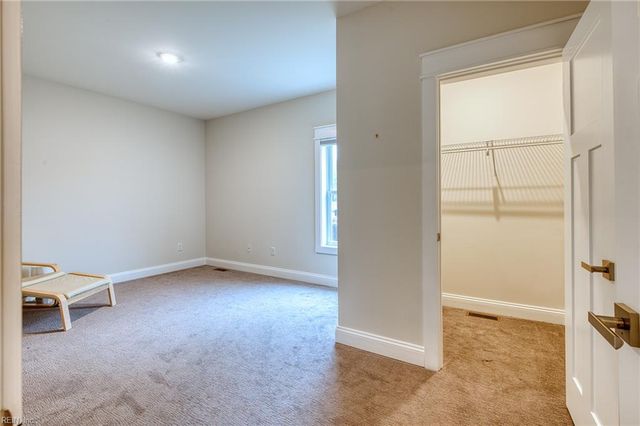 1020 Hitchens LN, Williamsburg, VA 23188