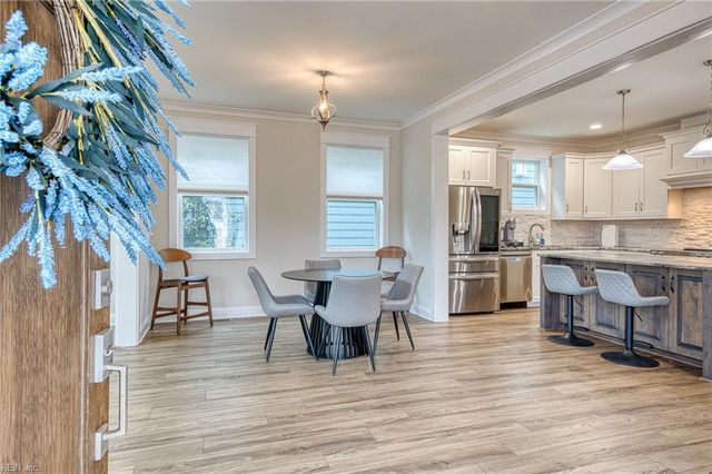 1020 Hitchens LN, Williamsburg, VA 23188