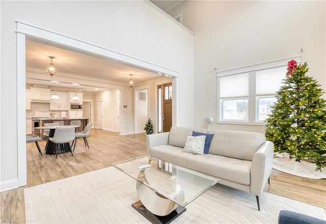 1020 Hitchens LN, Williamsburg, VA 23188