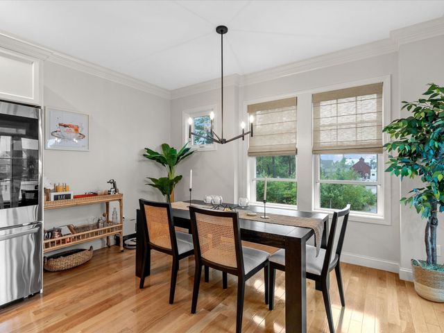 7 Sunflower Way, Plymouth, MA 02360