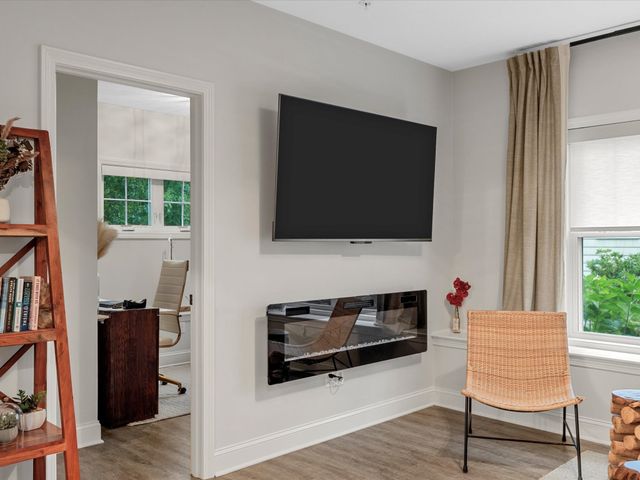 7 Sunflower Way, Plymouth, MA 02360