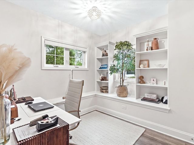 7 Sunflower Way, Plymouth, MA 02360