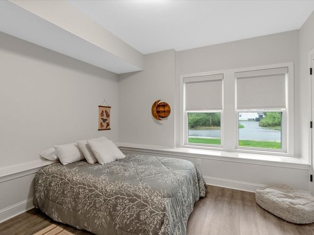 7 Sunflower Way, Plymouth, MA 02360