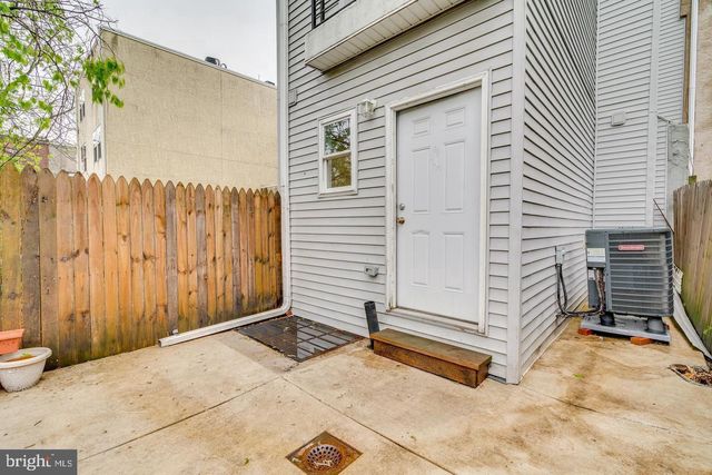 3424 WALLACE ST, Philadelphia, PA 19104