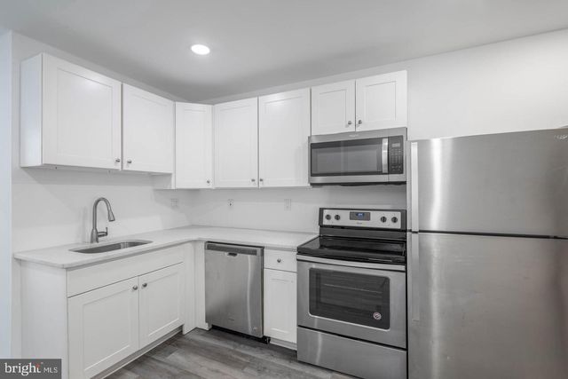 3424 WALLACE ST, Philadelphia, PA 19104