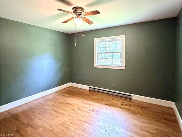 176 Robin Road, Elkin, NC 28621