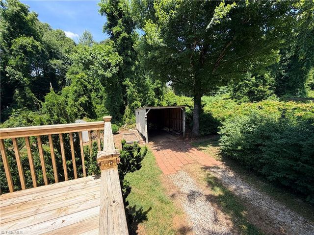 176 Robin Road, Elkin, NC 28621