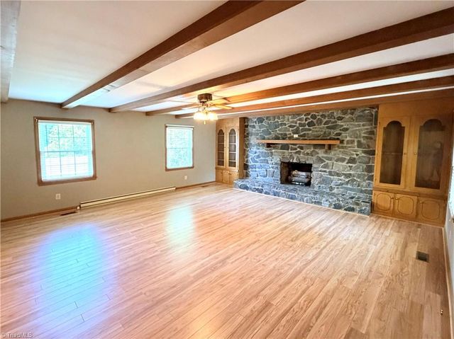 176 Robin Road, Elkin, NC 28621